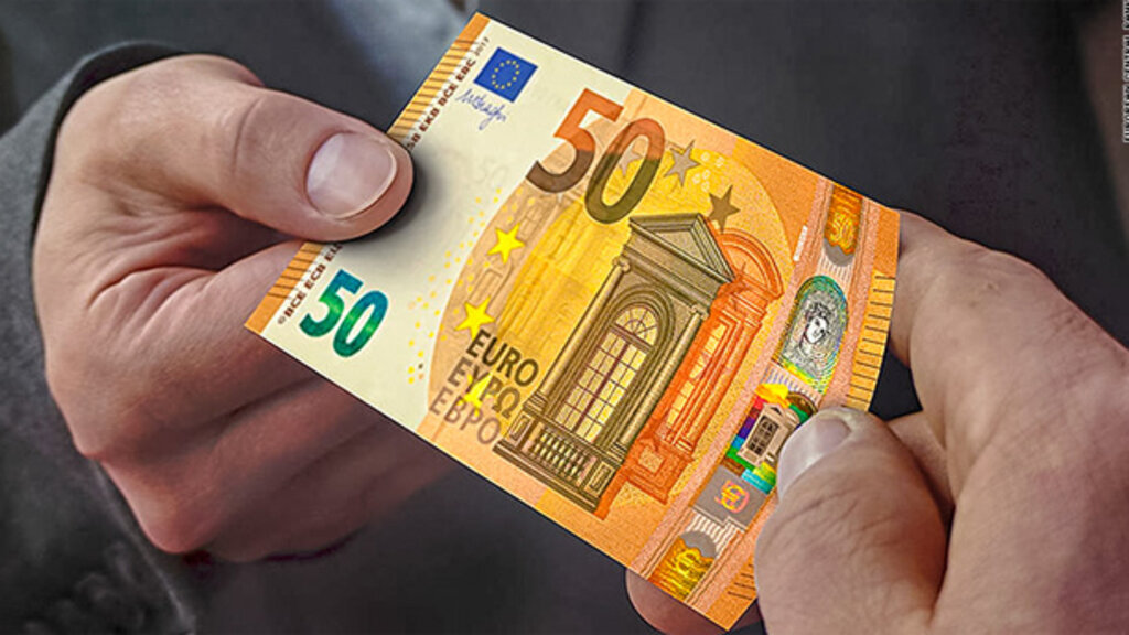 Telefon dolandırıcıları Haskovo’dan bir kadının 3 000 avrosunu çaldı