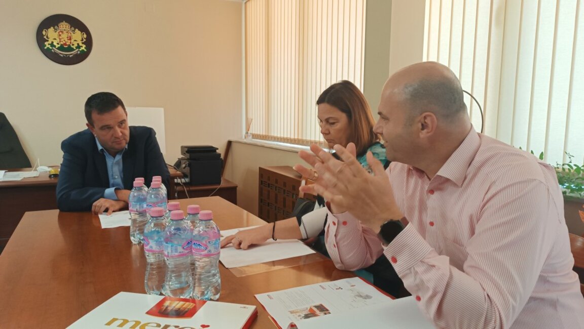 Областният управител Никола Чанев се срещна с представители на EVN
