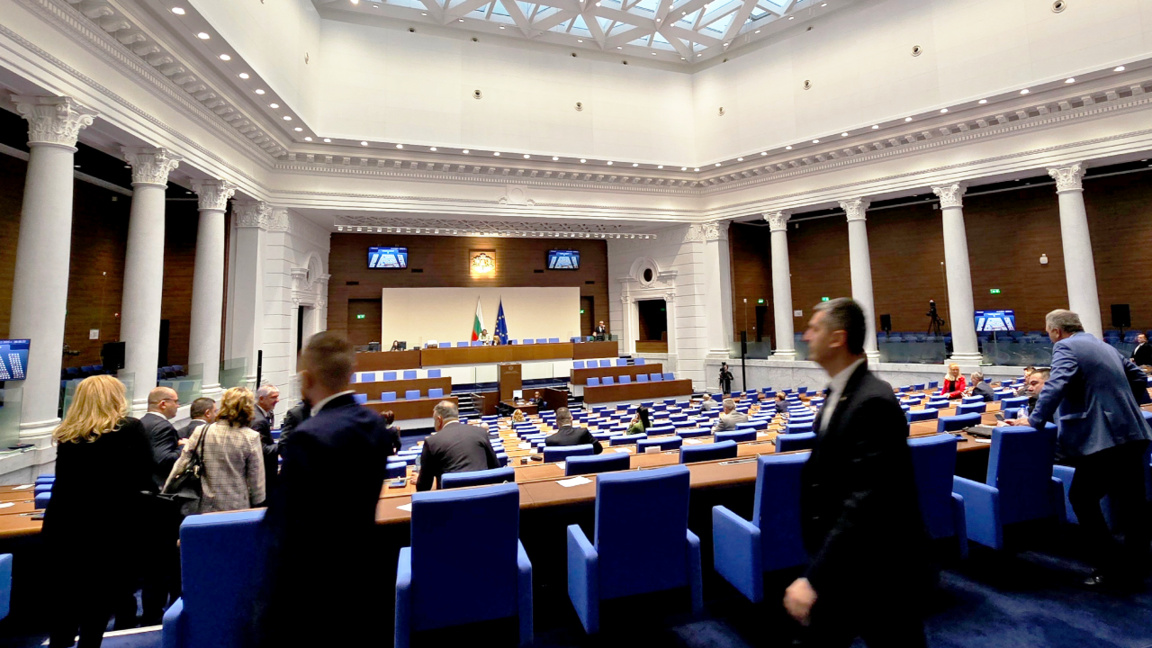 Die politische Lage im Land nach Regierungsrücktritt: „Erwarte das Unerwartete“