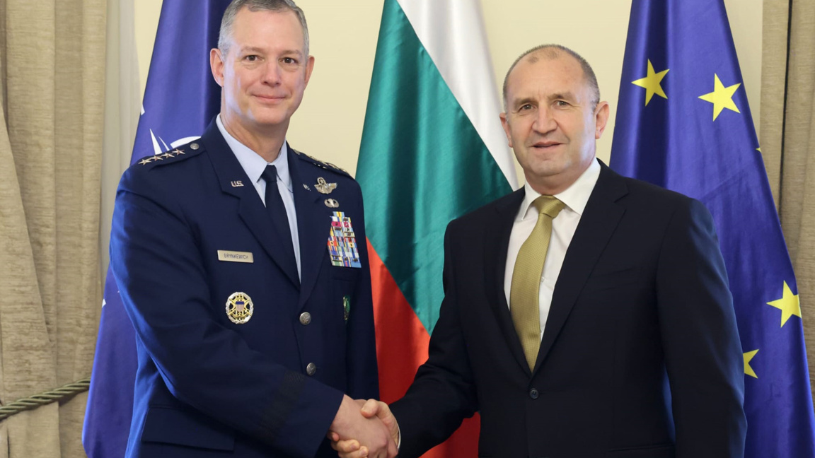 El comandante supremo de la OTAN en Europa se reúne con el primer ministro Radev