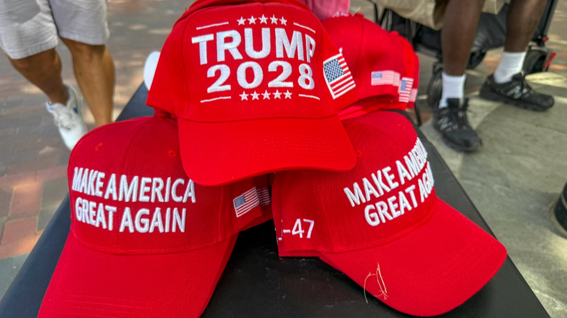 Франция се опасява от влиянието на MAGA ...