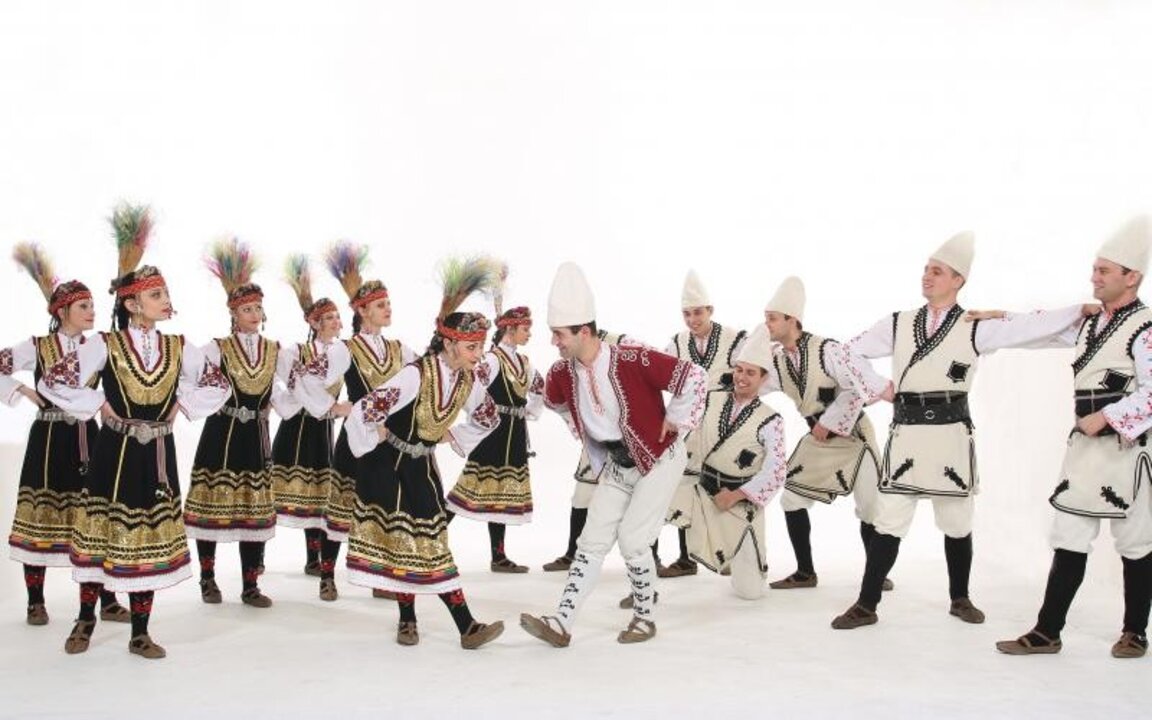 Ансамбъл "Българе"