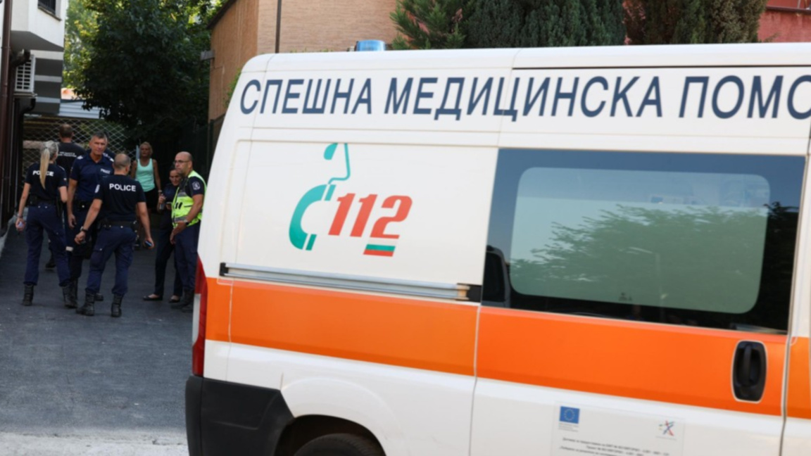 Пътен инцидент с осем пострадали затвори за движение пътя Ямбол - с. Калчево