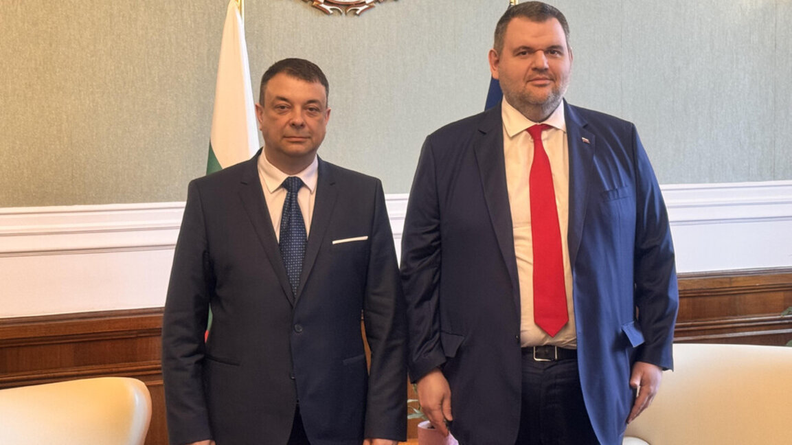 Кметът на Силистра отиде при Пеевски