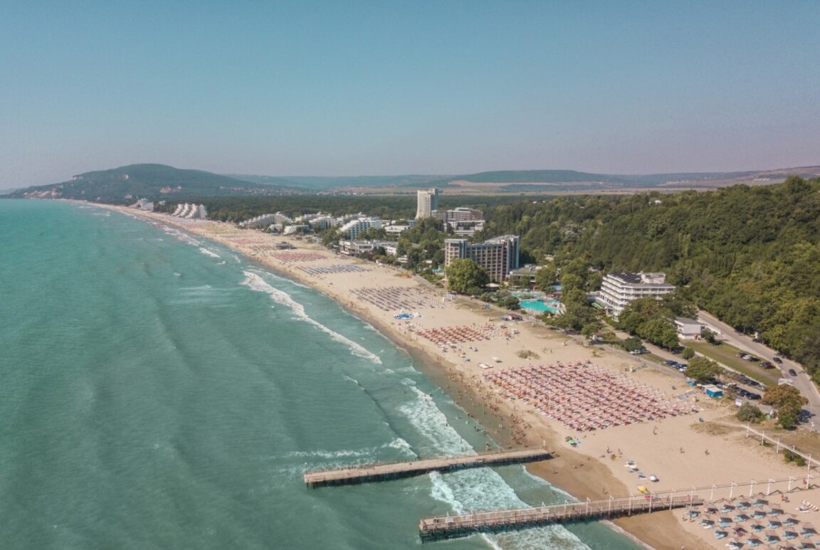 Над 1 милион нощувки отчитат в кк "Албена" това лято