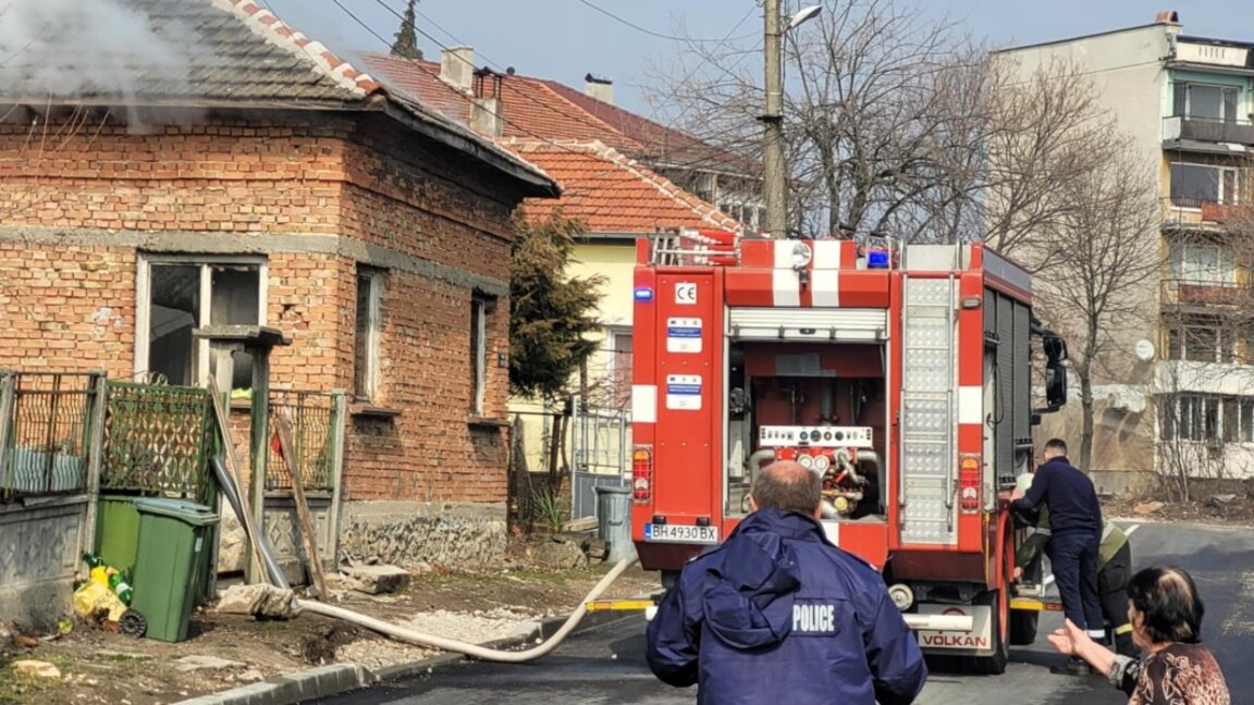Зов за помощ след пожар в Кула