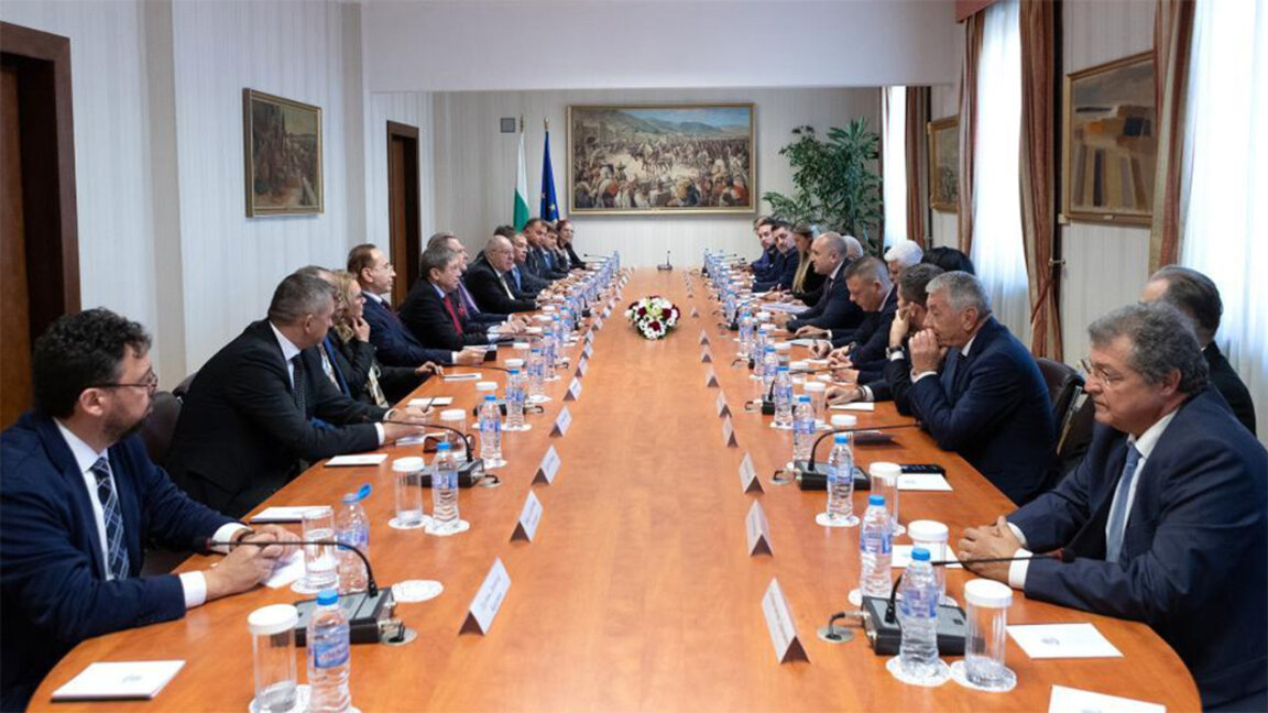 Η Βουλγαρία βασίζεται στους επίτιμους προξένους στη χώρα μας για τη δημιουργία νέων συνεργασιών