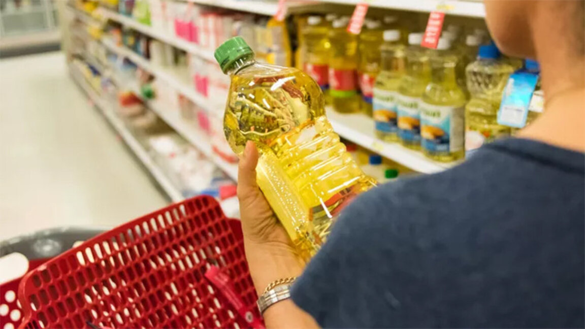 Леко покачване на олиото и млечните продукти, отчитат от ДКСБТ