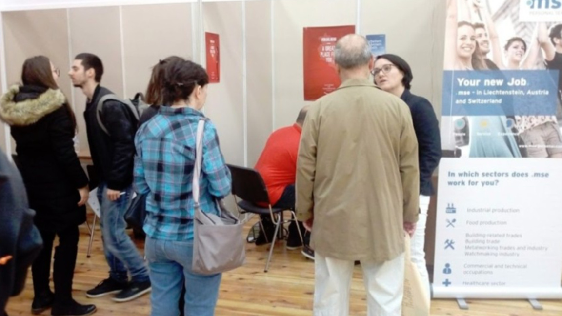 "Каритас" организира две трудови борси за бежанци - в София и Бургас