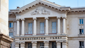 МС одобри допълнителни пари за правосъдието и БДЖ