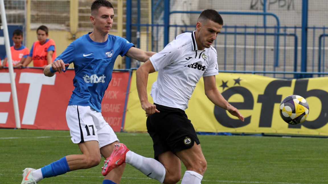 Славия победи с 4:0 Спартак (Вн)