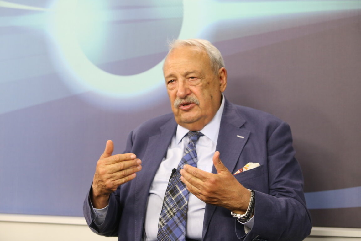 Nos ha dejado el periodista Iván Garelov