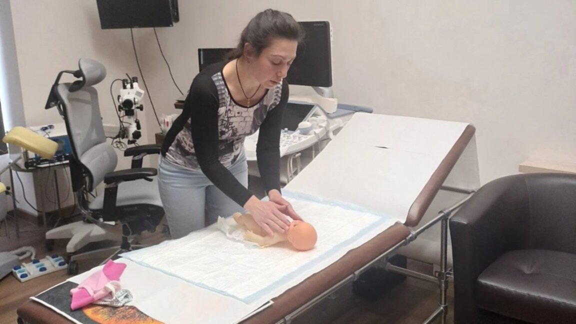 Да кажеш „Здравей“ на новия живот - битието на акушерката