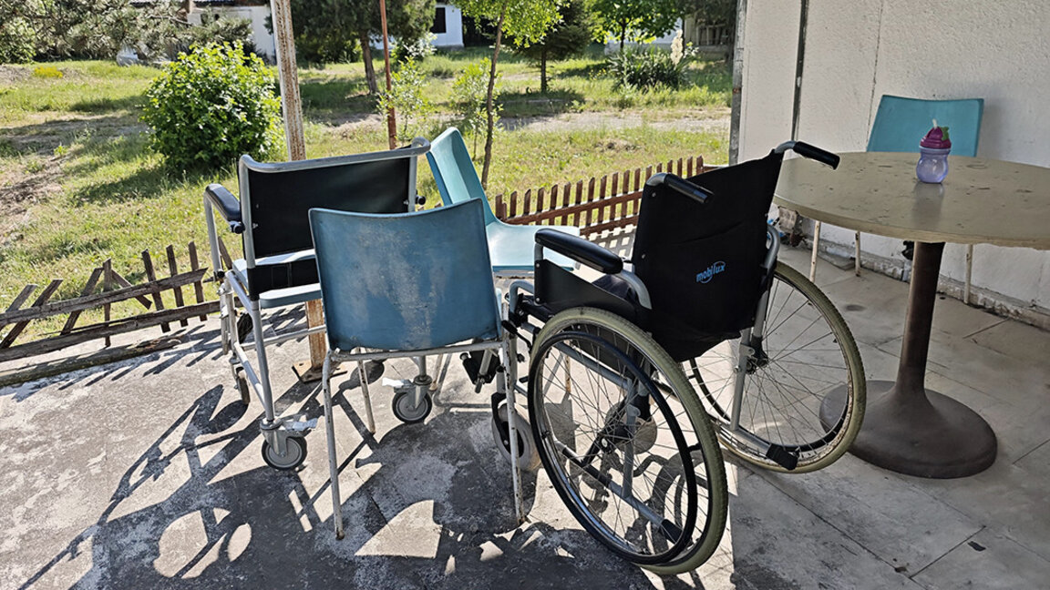 Продължава работата по осигуряване на постоянно място на възрастните хора, изведени от дома в с. Ягода