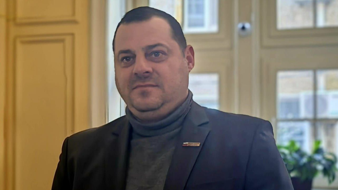 Областният управител Владимир Крумов: Посрещнете Новата година щастливи! 