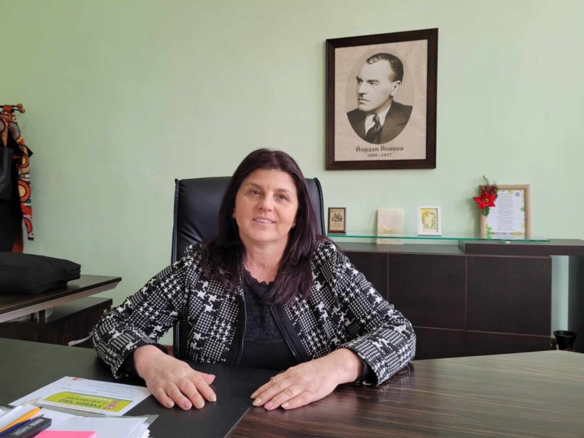Нови STEM лаборатории откриват в СУ „Йордан Йовков“ в Кърджали