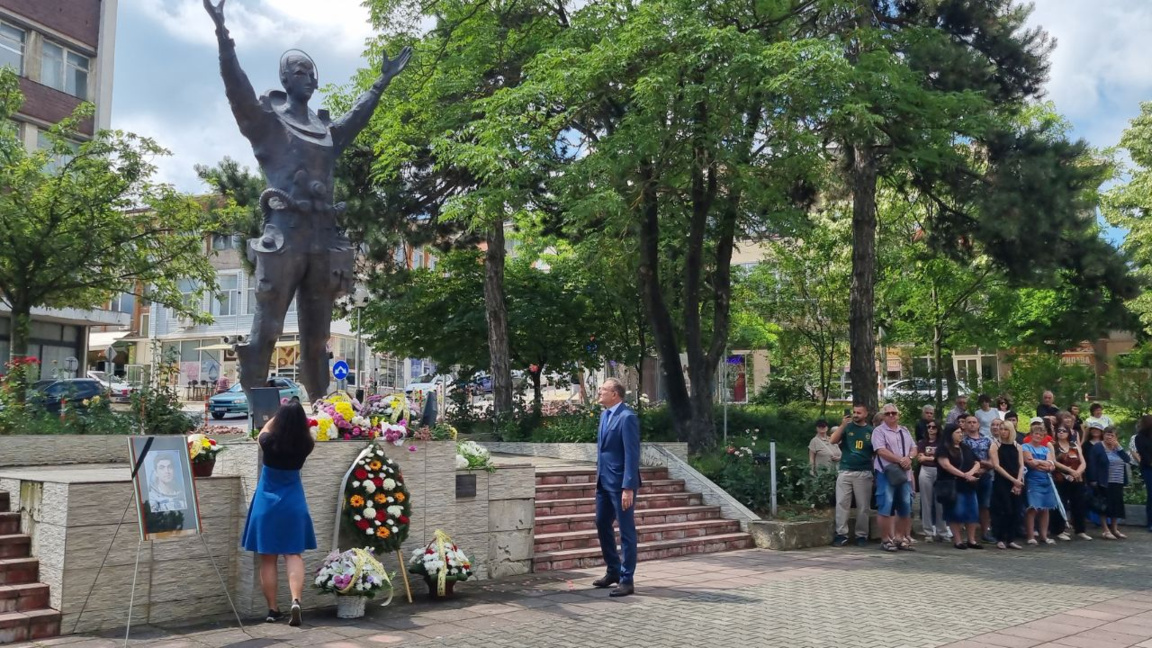 В Омуртаг прочетоха завета на Александър Александров към съгражданите му