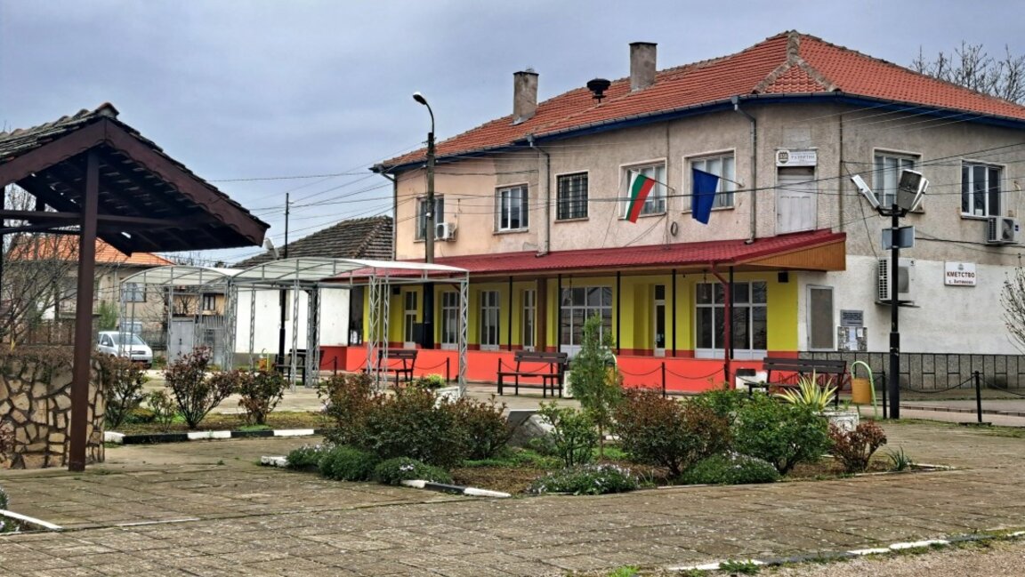 В Антимово посрещат чудотворна икона