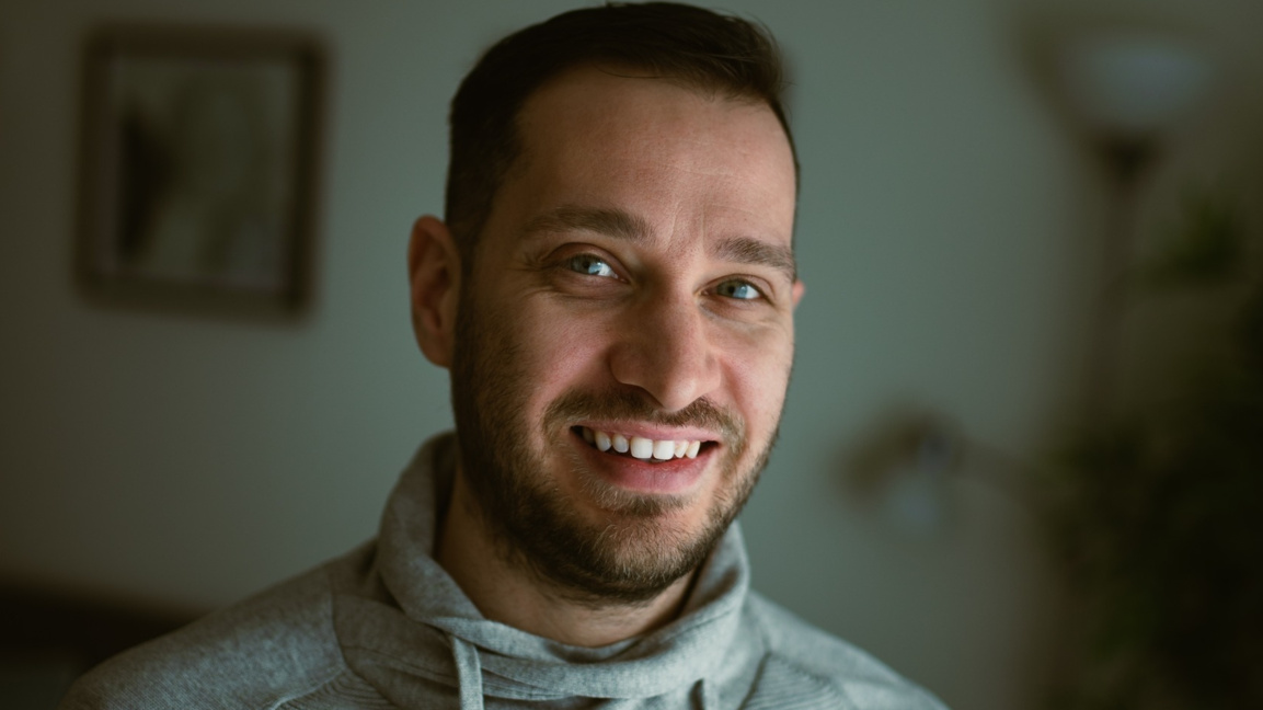 Владимир  Костов