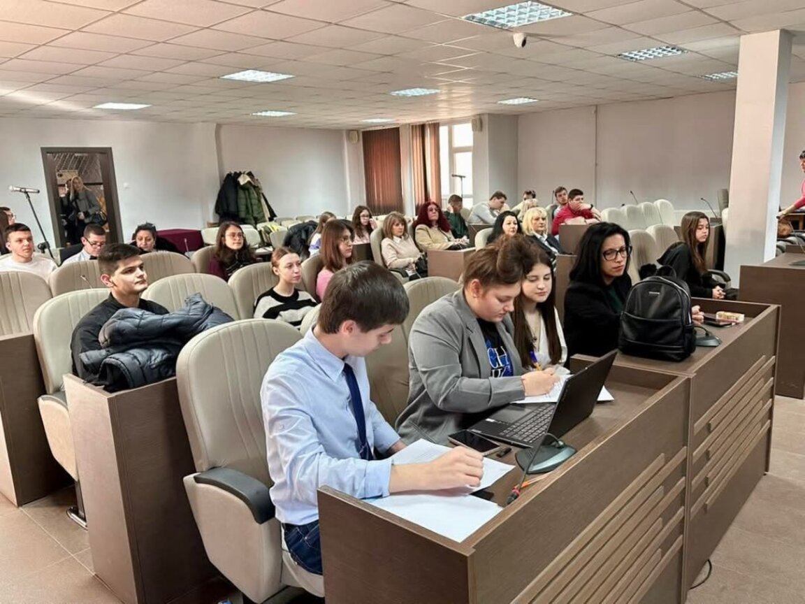 Форум събра млади учени във Враца