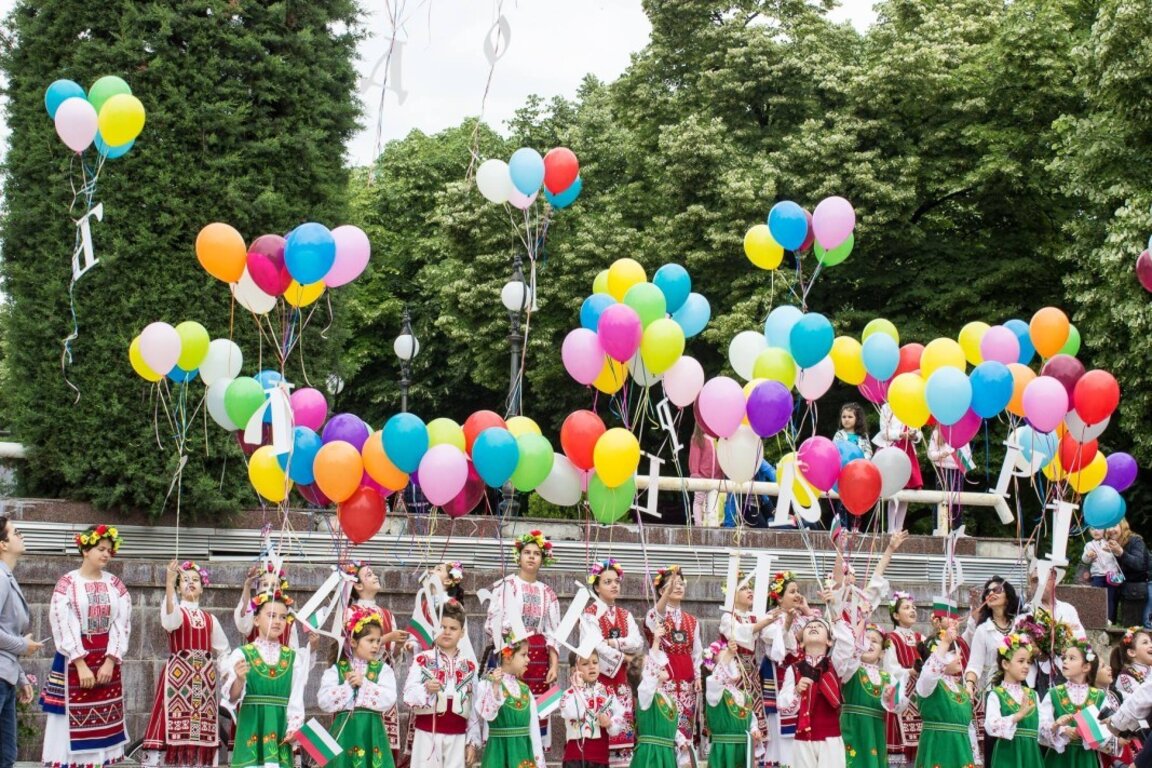 С празнично шествие Стара Загора отбелязва 24 май