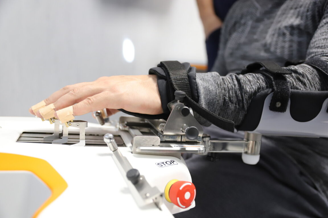 Възможно ли е и у нас да има роботизирана рехабилитация за хора с инсулт?