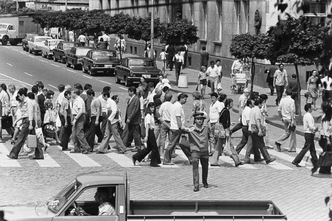Eşi benzeri olmayan arşiv fotoğraflarda 70'lerin Sofya’sı