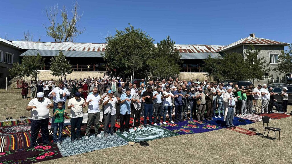 Bulgaristan'da yağmur duası geleneği asırlardır sürdürülüyor