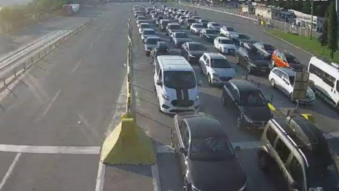 Kalotina hudut kapısında trafik yoğun