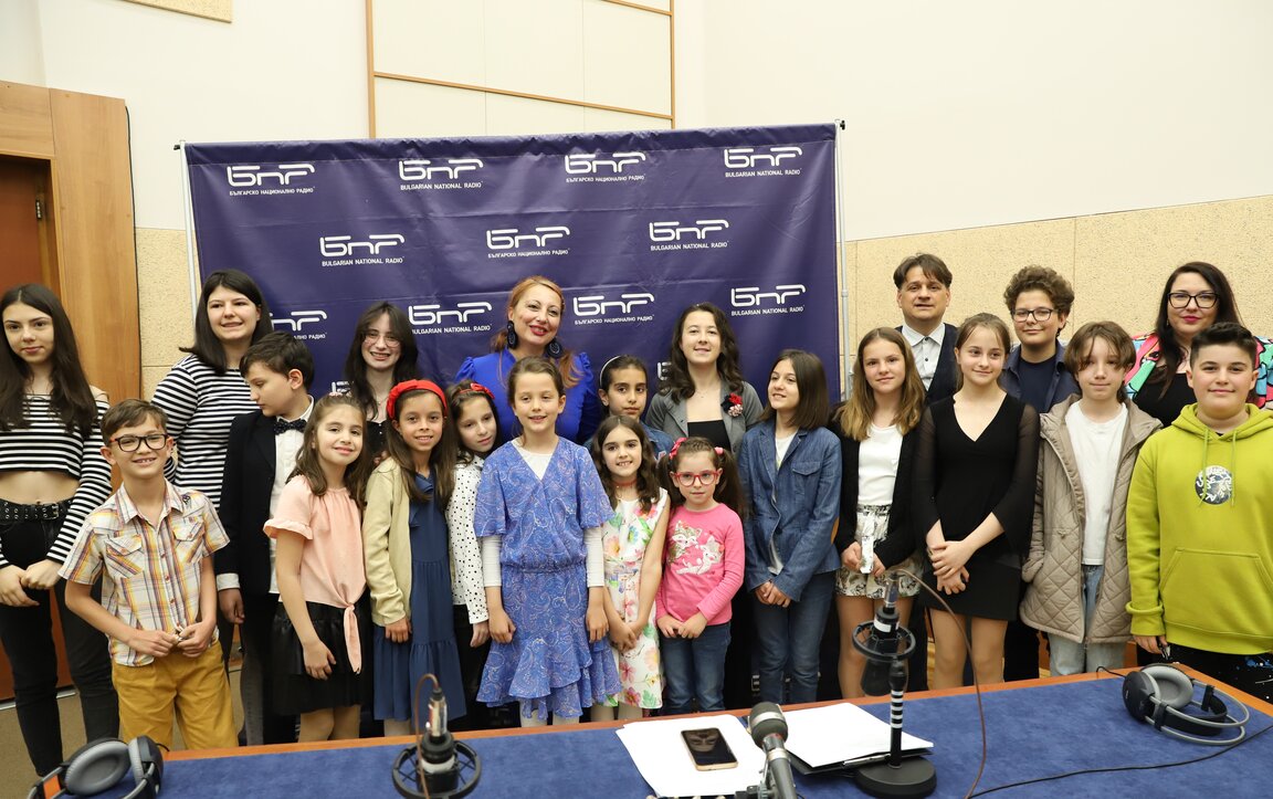 "Искри" 2023...