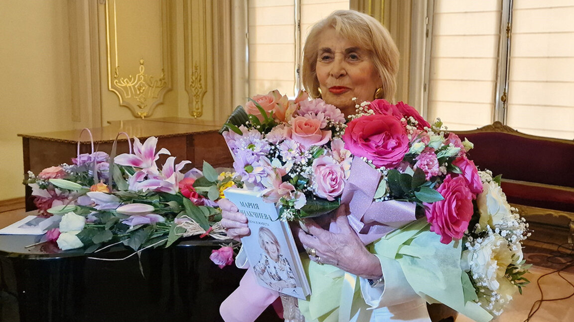 Maria Konaktchiéva, une "Amoureuse de la vie"...