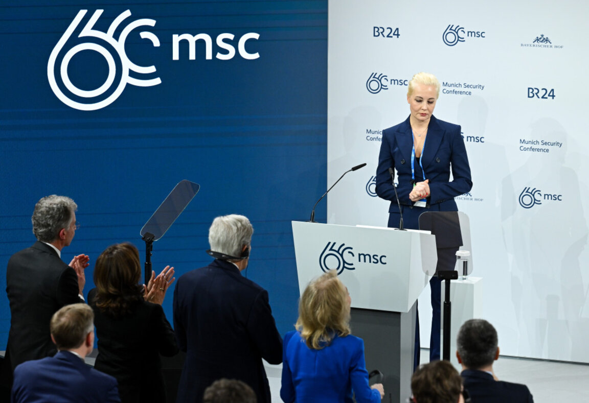 Юлия Навална