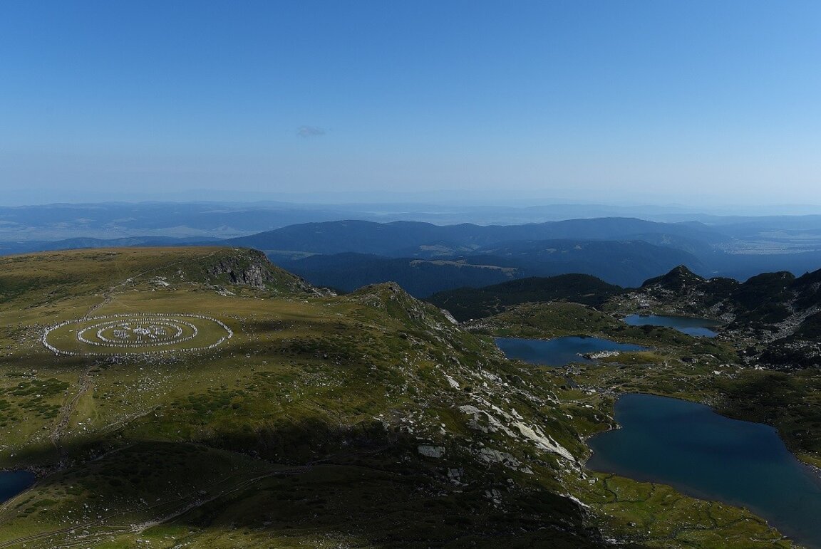 Над 40 дипломати от посолствата и мисиите в София – на преход до Седемте рилски езера