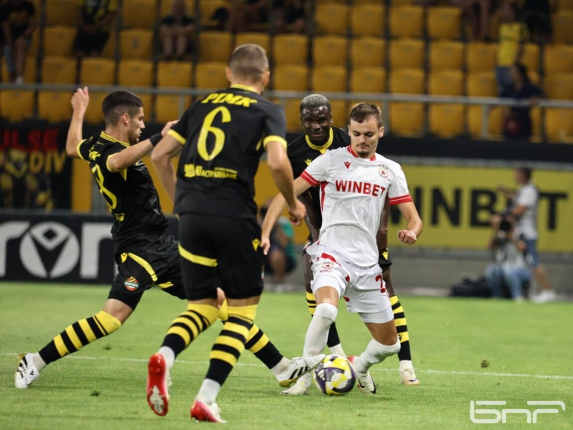 Ботев Пловдив и ЦСКА не се победиха