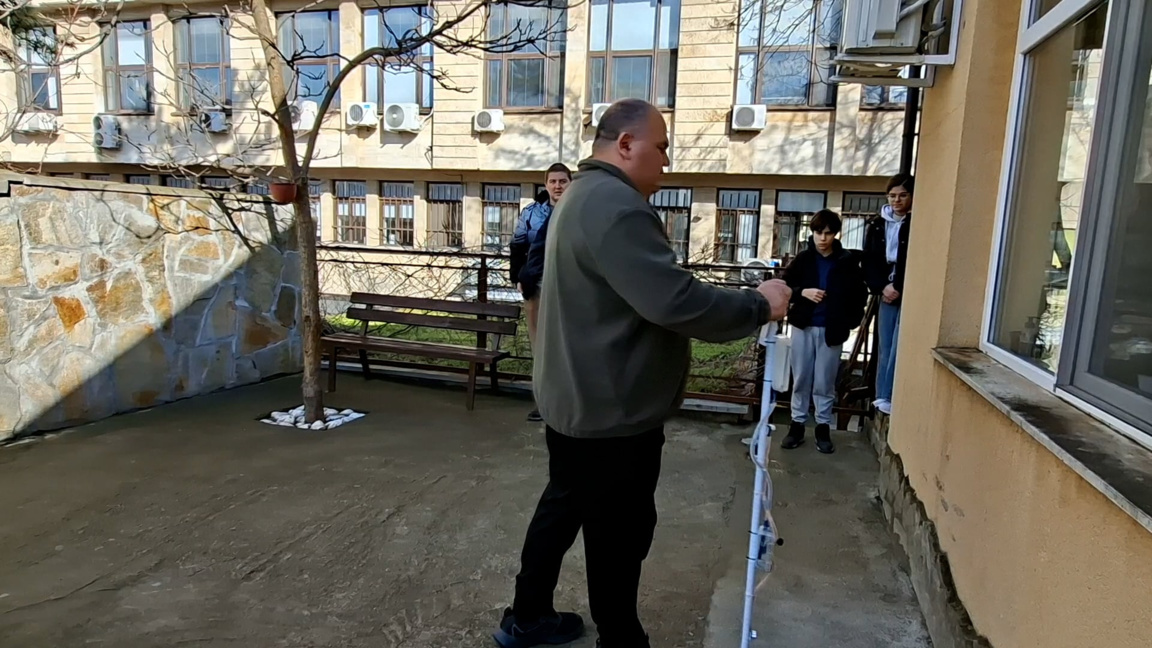 Бастун пази от неравностите