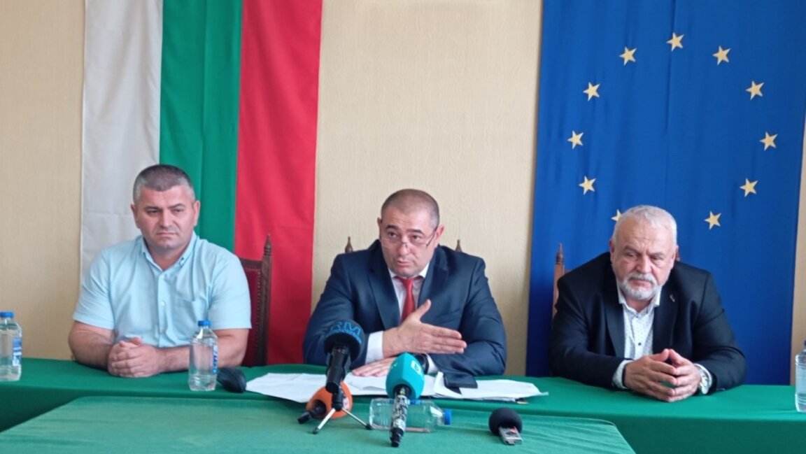 Полицията задържа трима за нападение над младеж от Берковица