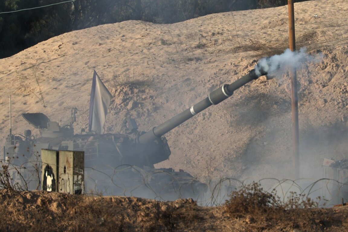 Израелски танк в района на границата с Ивицата Газа, 30 септември 2025 г.