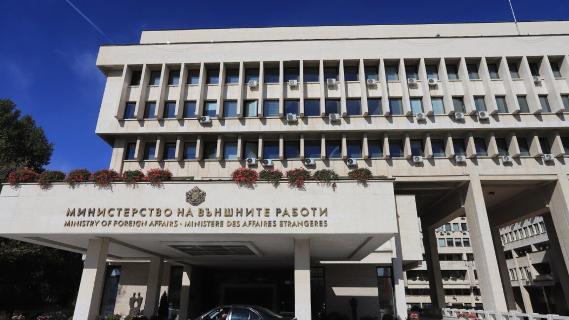 Консулството ни във Валенсия все още няма информация за загинала българка при наводненията