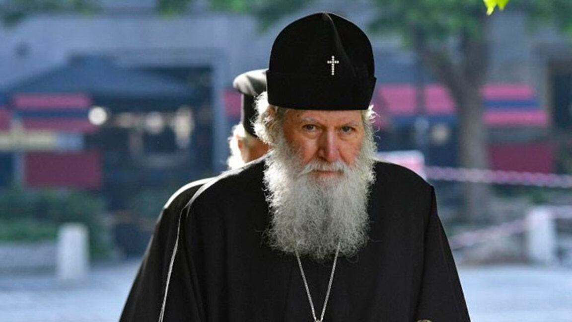 О Бозе почившият патриарх Неофит