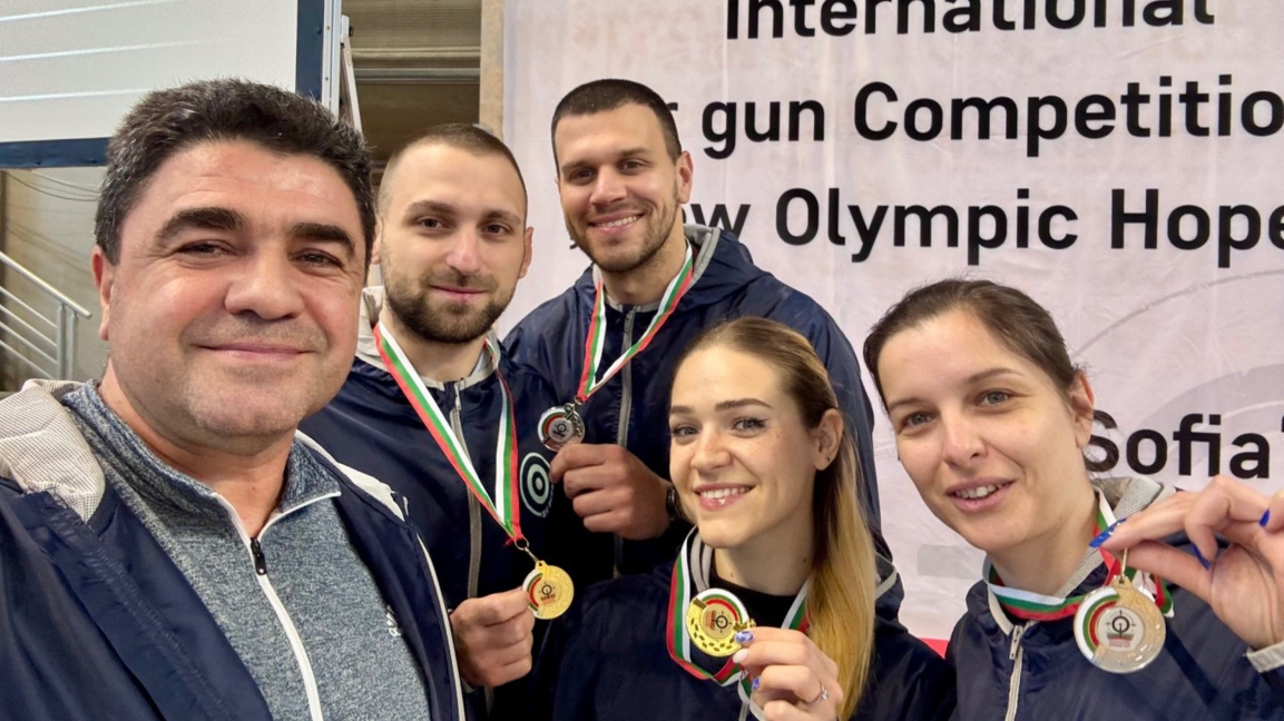 ССК "Бургас" с четири титли и клубни рекорди от Държавното първенство