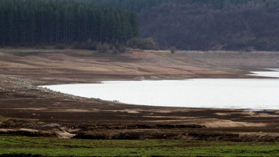 Още помним кризата с водата в язовир "Студена" през 2020 г.