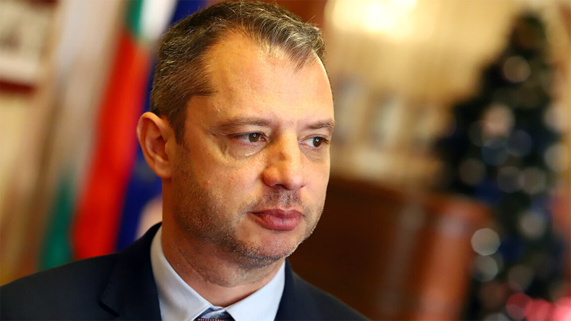 Председателят на енергийната комисия в НС Делян Добрев