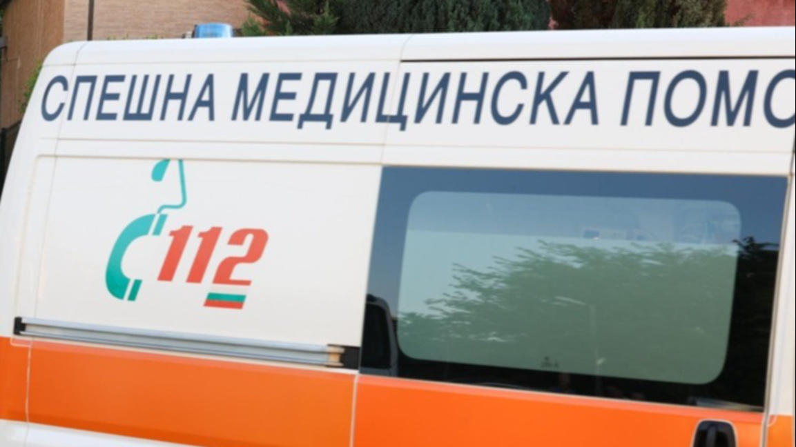 Пет деца пострадаха при катастрофа с 15-годишен шофьор в Горна Оряховица