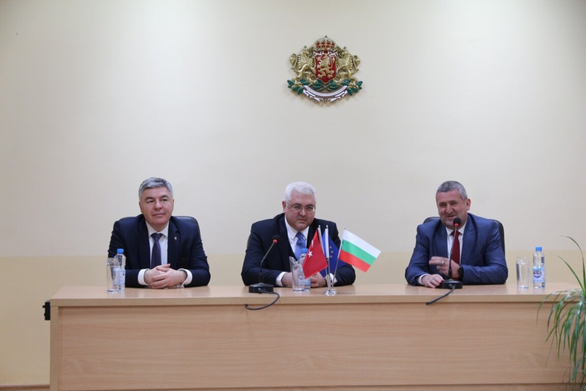 Турски дипломати в Исперих