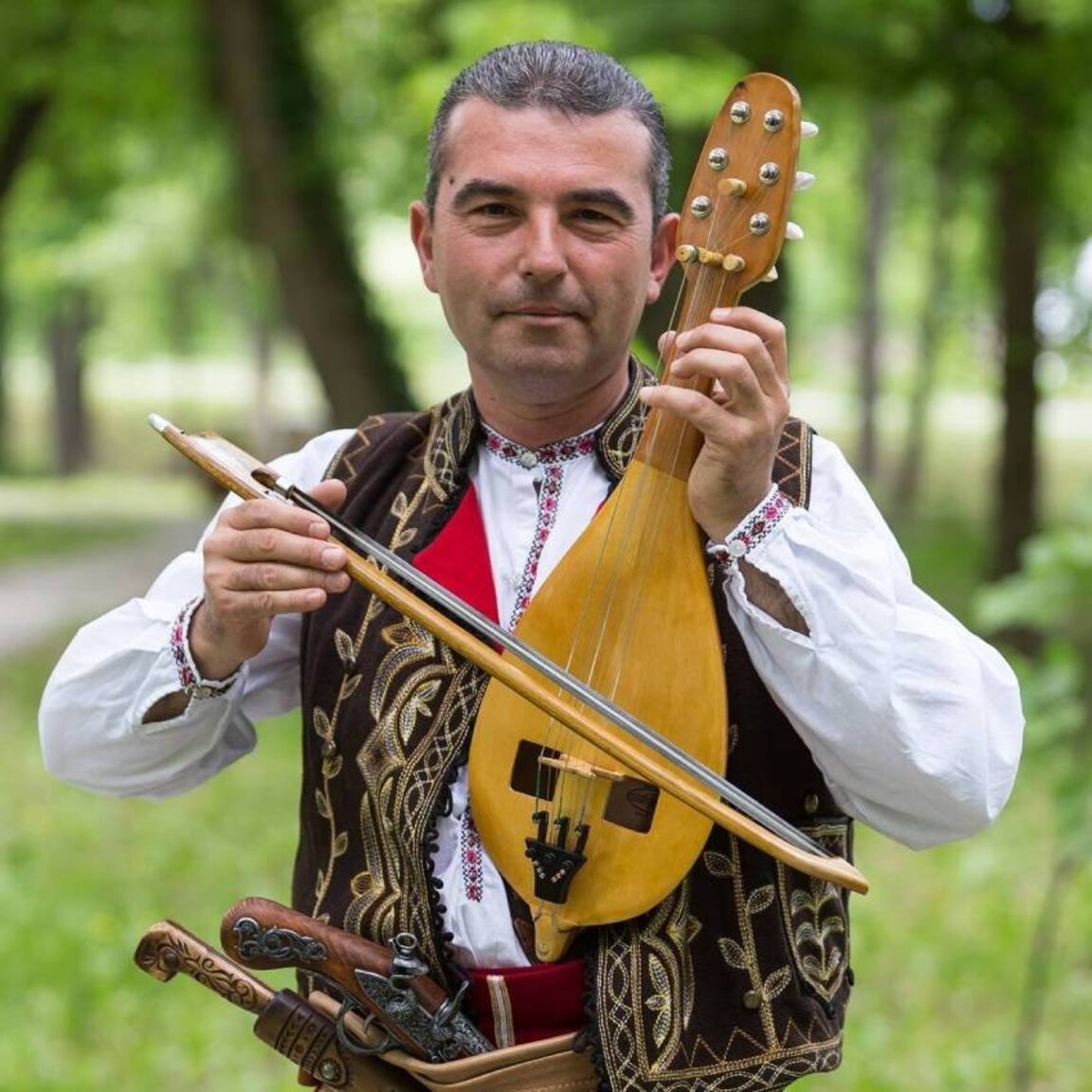 Deyan Dençev: Her müzik aletinin canı var