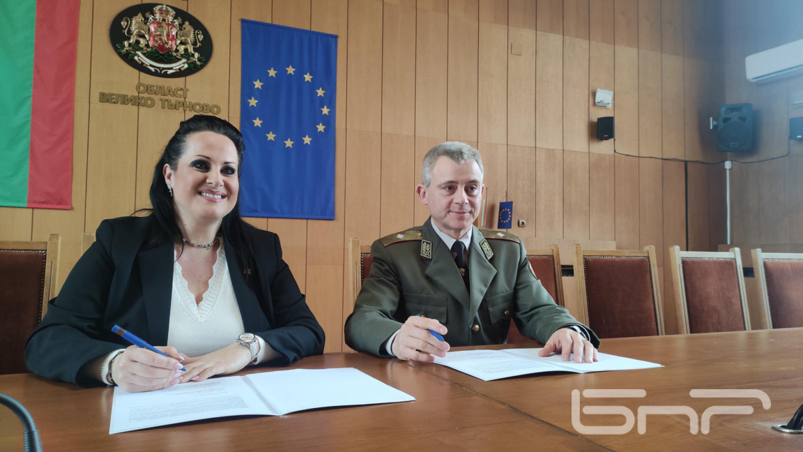 НВУ помага на областната администрация във Велико Търново за кризисния план