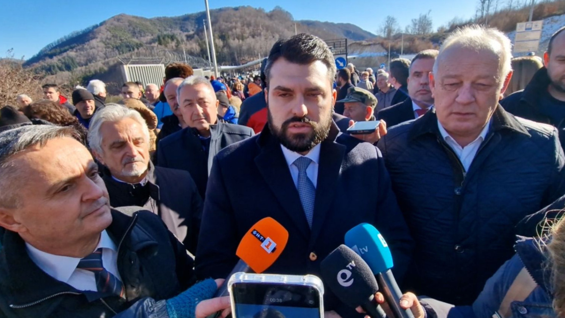 Президентството е най-голямата, платена с данъци, политическа централа
