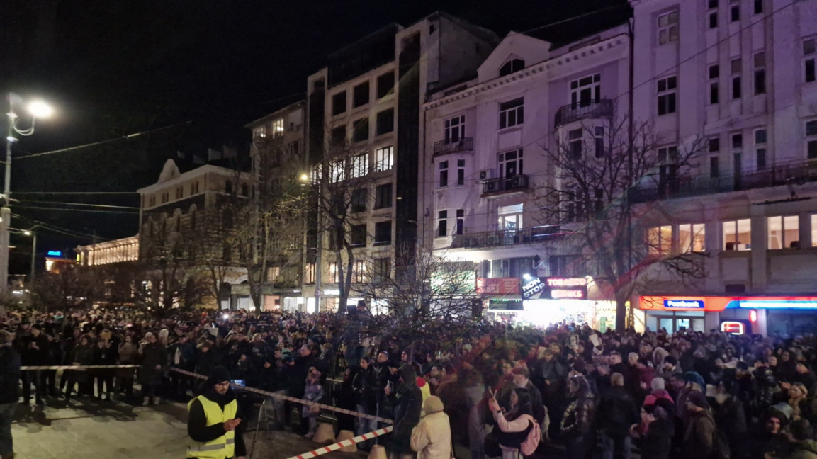 Протест за оставката на Сарафов