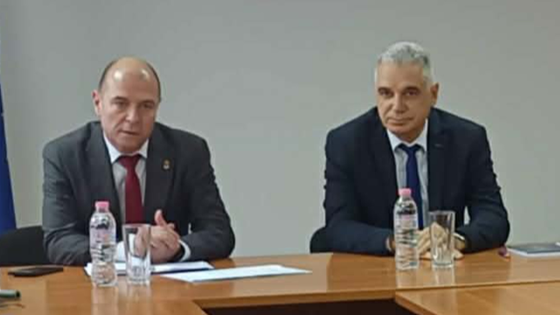 Добрин Димитров (вдясно)