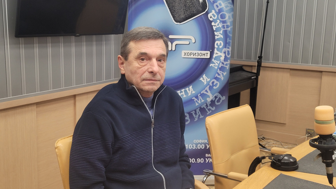 Димитър Манолов